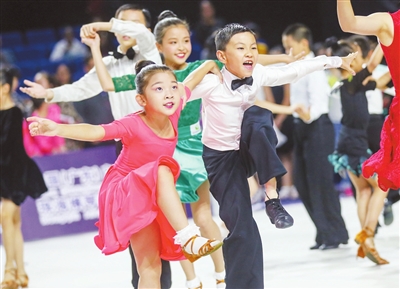 1605665350375165.jpg 选手在比赛中2.jpg