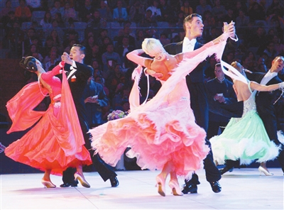 1605666020254087.jpg 比赛现场1.jpg